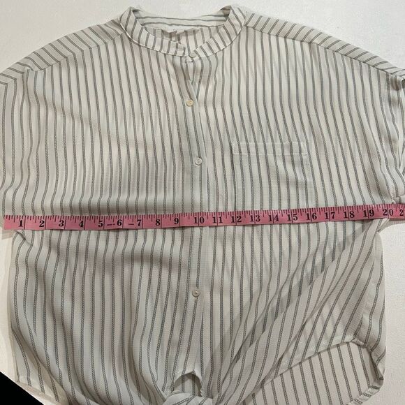 Olivaceous Women’s Medium Striped Button Down Tie Front Blouse - Picture 4 of 5